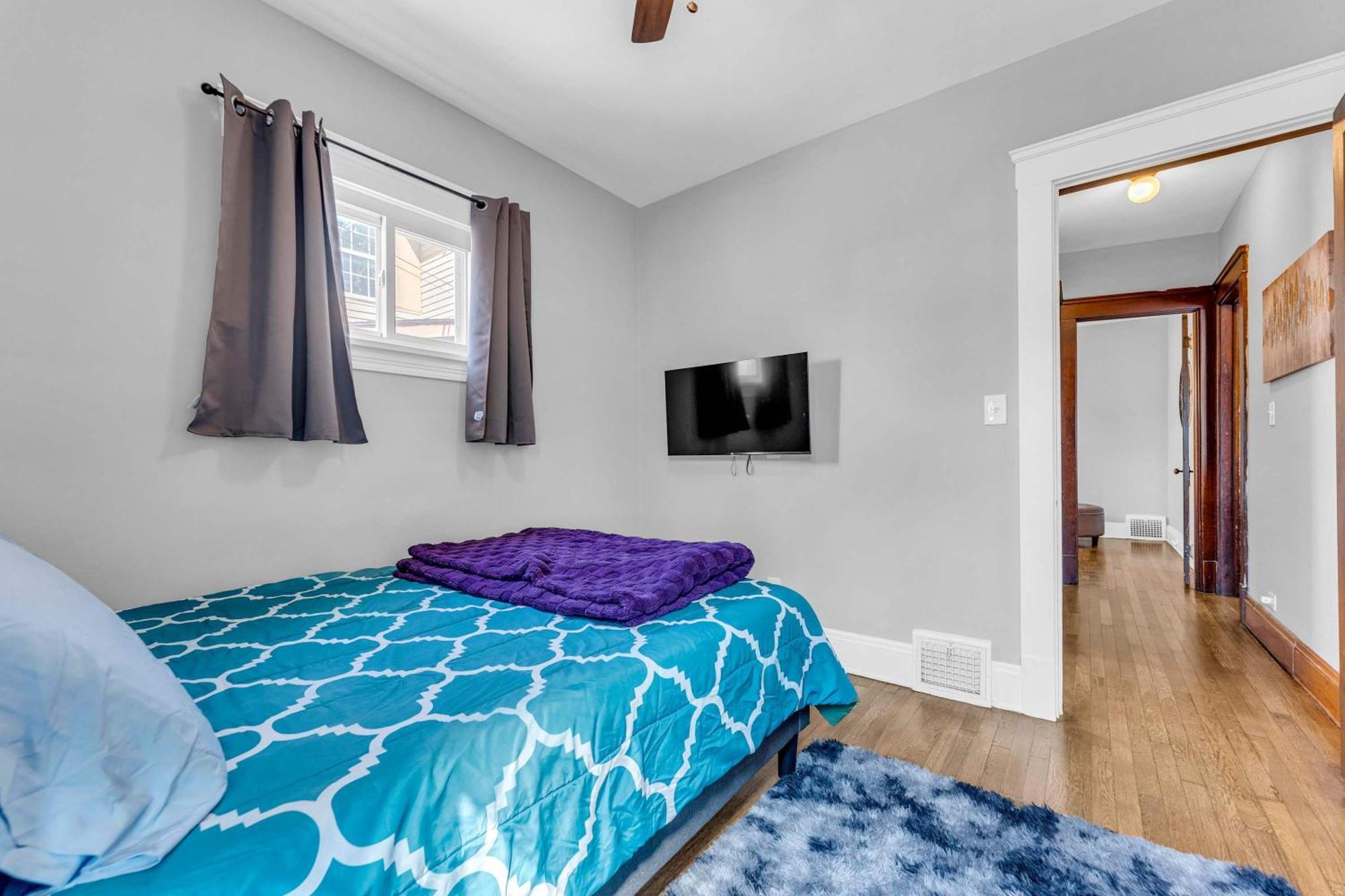 Beautifully Remodeled Duplex Apt In West Blvd Cleveland Exterior photo